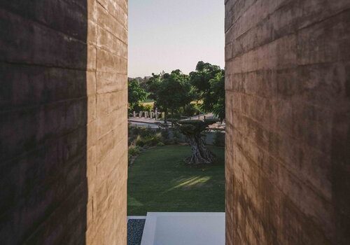 Elegant Contemporary Home in Vilamoura.