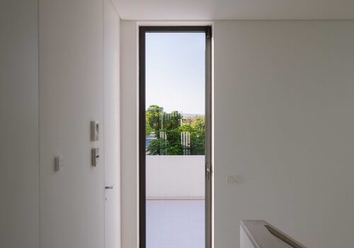 Elegant Contemporary Home in Vilamoura.