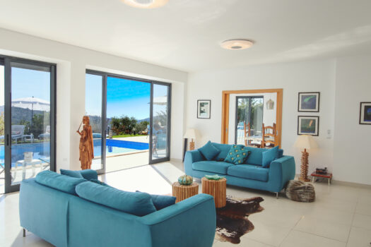 Four bedroom villa to rent in Boliqueime