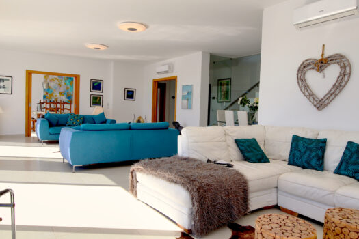 Four bedroom villa to rent in Boliqueime