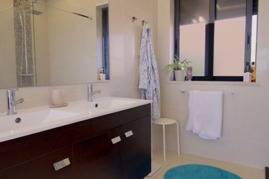 Four bedroom villa to rent in Boliqueime