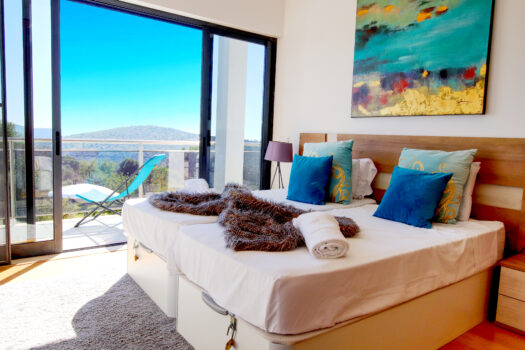 Four bedroom villa to rent in Boliqueime