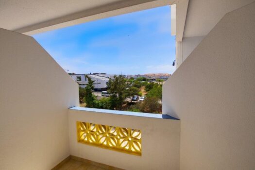 Three bedroom fully-furnished apartment for Winter rental in Quarteira