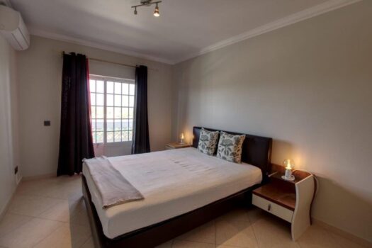Three bedroom fully-furnished apartment for Winter rental in Quarteira