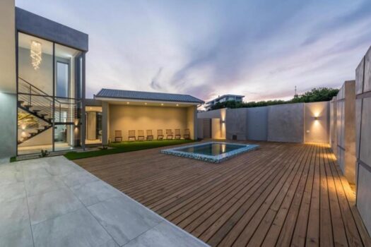 Modern Luxury Living at Pinnacle Point Golf Estate in South Africa