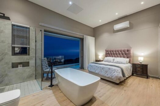 Modern Luxury Living at Pinnacle Point Golf Estate in South Africa