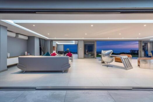 Modern Luxury Living at Pinnacle Point Golf Estate in South Africa