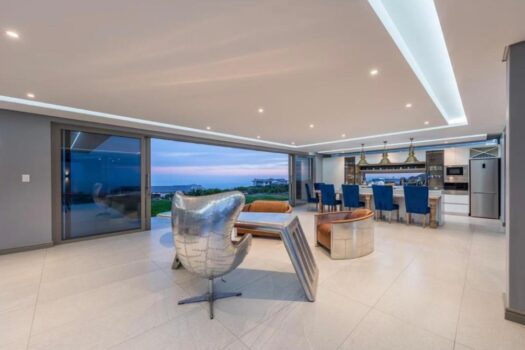 Modern Luxury Living at Pinnacle Point Golf Estate in South Africa