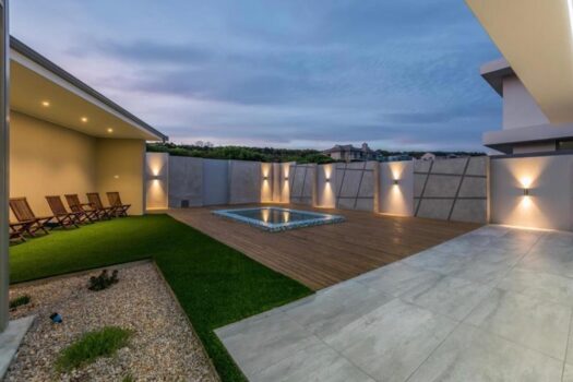 Modern Luxury Living at Pinnacle Point Golf Estate in South Africa