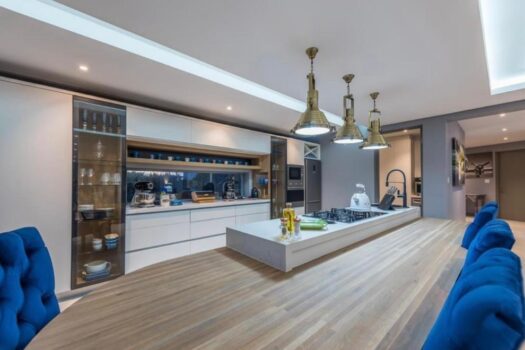 Modern Luxury Living at Pinnacle Point Golf Estate in South Africa