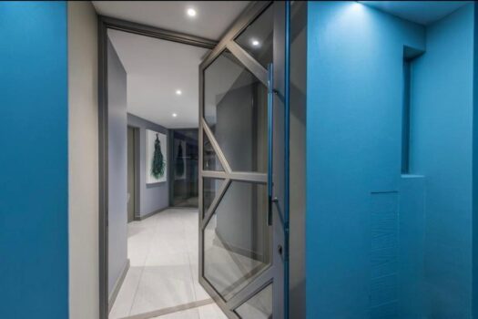 Modern Luxury Living at Pinnacle Point Golf Estate in South Africa