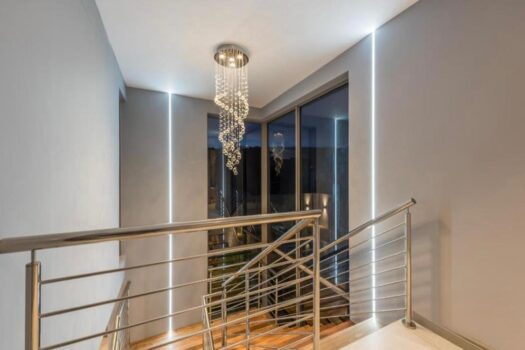 Modern Luxury Living at Pinnacle Point Golf Estate in South Africa