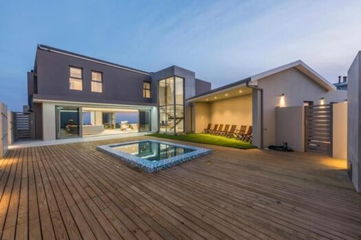 Modern Luxury Living at Pinnacle Point Golf Estate in South Africa