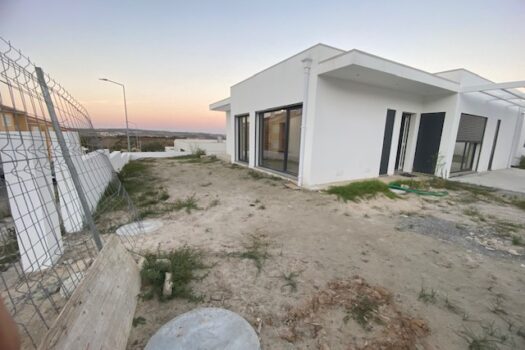 New build three bedroom detached house in Lourinha